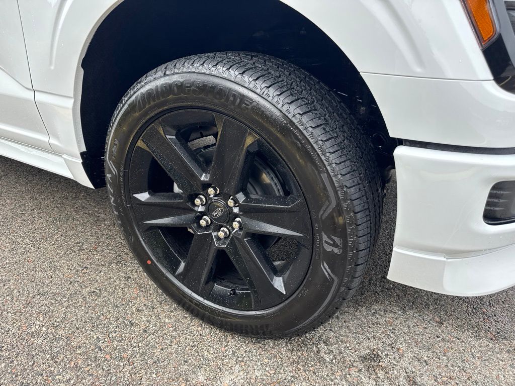 2026 Ford F-150 STX - Photo 7