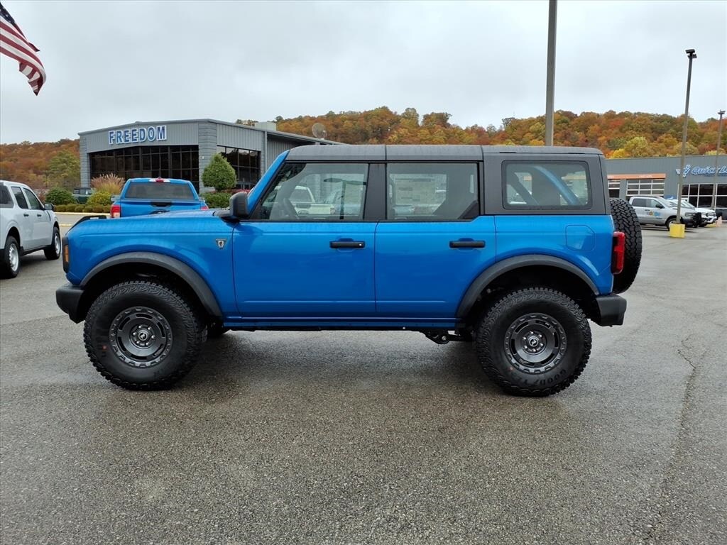 New 2025 Ford Bronco Base SUV