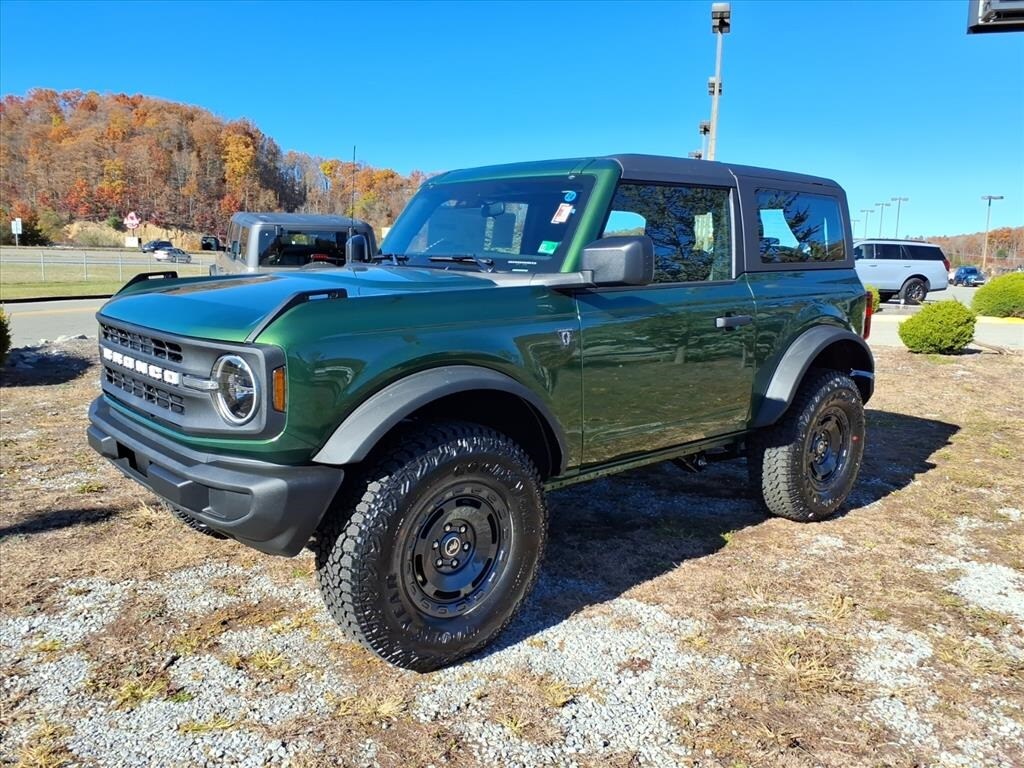 New 2025 Ford Bronco Base SUV