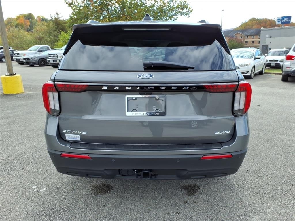New 2025 Ford Explorer Active SUV