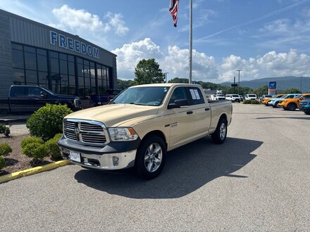 2016 Ram 1500 SLT Truck Crew Cab