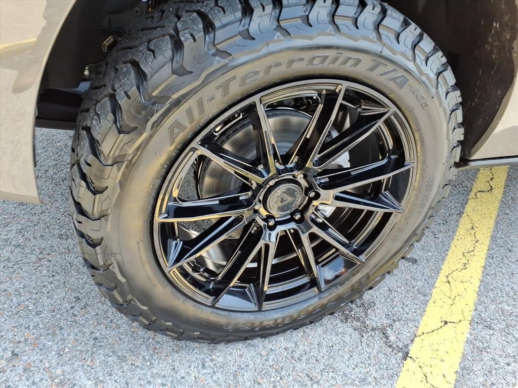 New 2027 Ford Expedition Tremor SUV