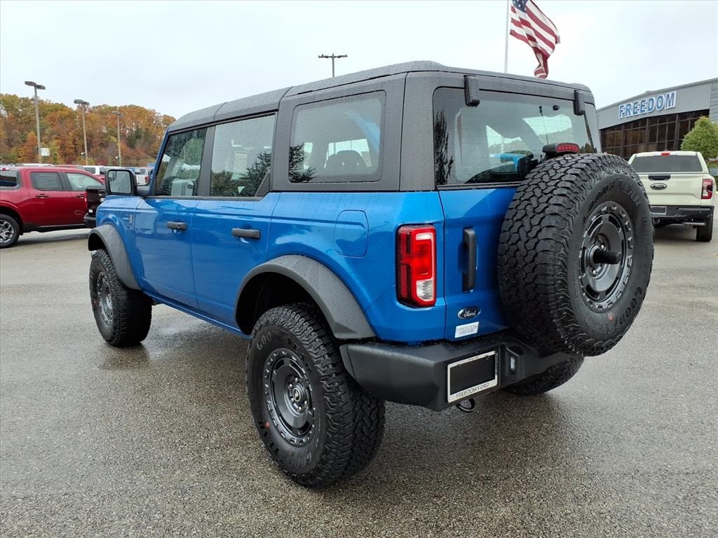 New 2025 Ford Bronco Base SUV