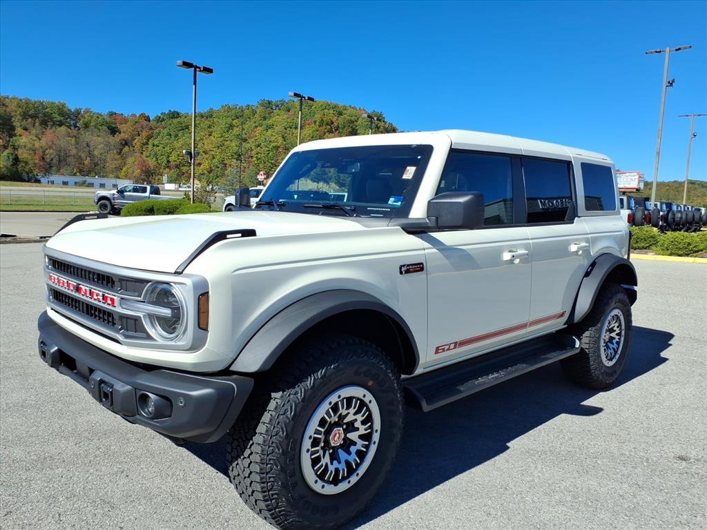 2026 Ford Bronco Outer Banks SUV