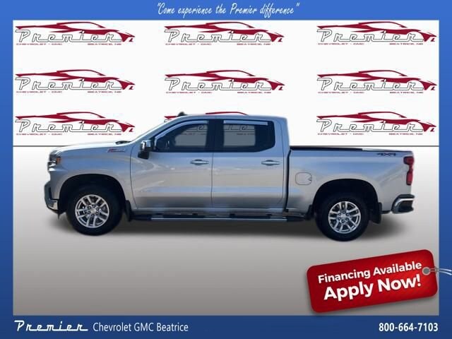 2022 Chevrolet Silverado 1500 LT photo 2