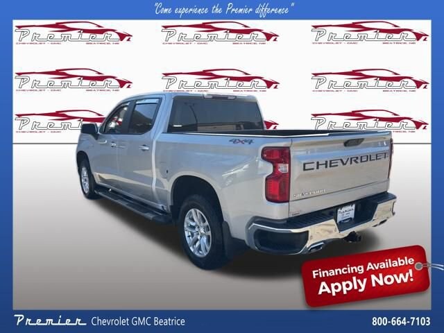 2022 Chevrolet Silverado 1500 LT photo 3