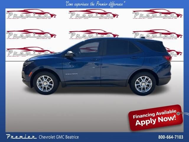 2022 Chevrolet Equinox LS photo 2