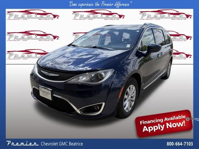 2020 Chrysler Pacifica Touring L's photo