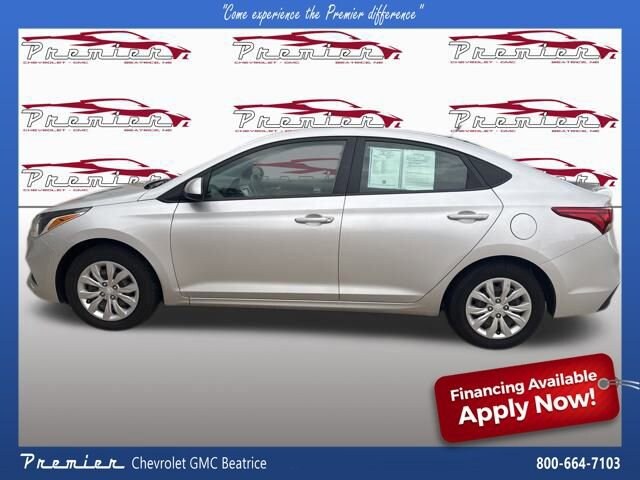 2021 Hyundai Accent SE photo 2