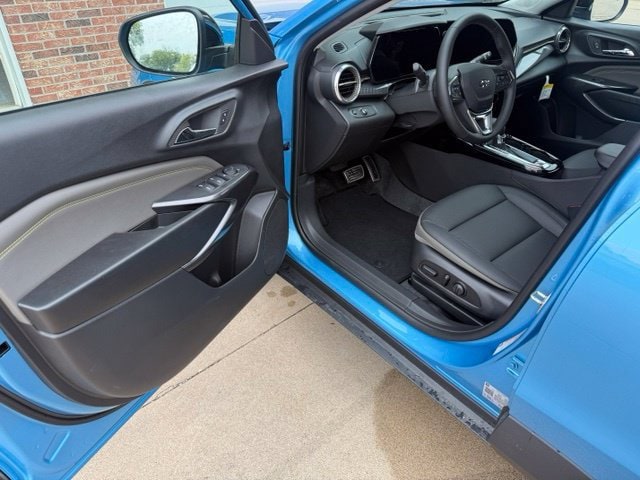 2026 Chevrolet Trax Activ - Photo 12