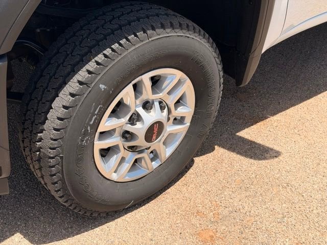 2026 GMC Sierra 2500HD Pro - Photo 9