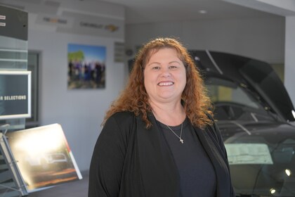 Staff member Yvonnie Mclendon from ID_f1ddf6