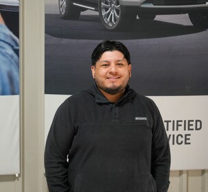 Staff member Orlando Estrada from ID_f1ddf6