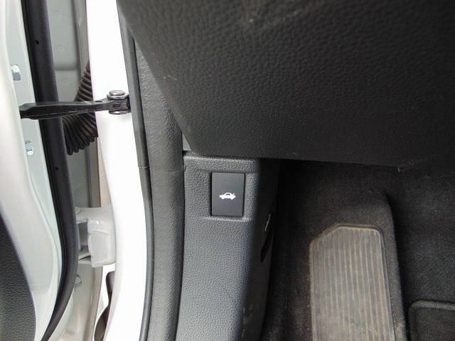 2025 Honda Accord Hybrid EX-L - Photo 18