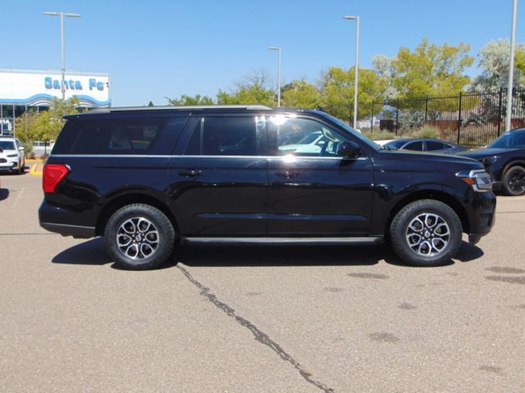 Used 2024 Ford Expedition Max XLT SUV