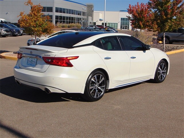 2017 Nissan Maxima Platinum photo 4