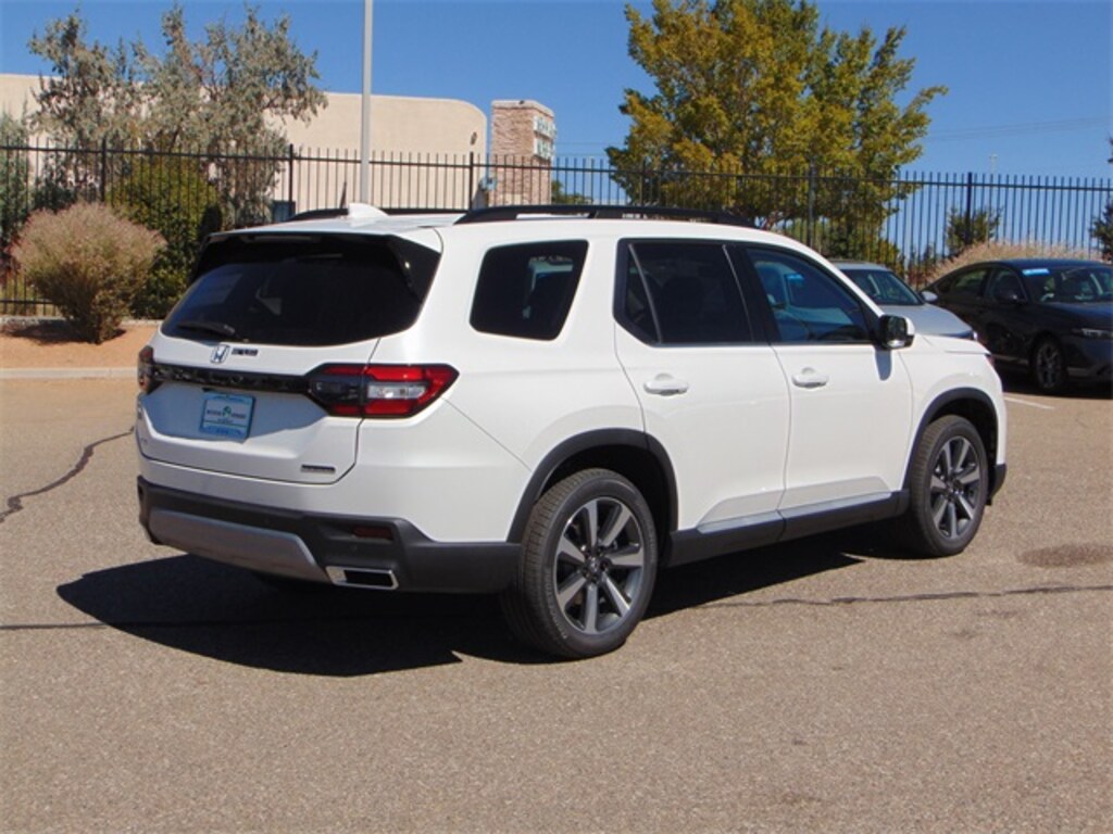 New 2025 Honda Pilot Touring SUV