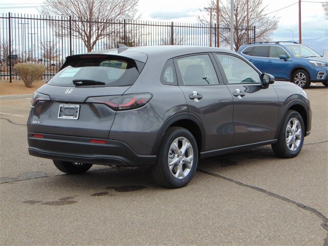 2025 Honda HR-V LX photo 4