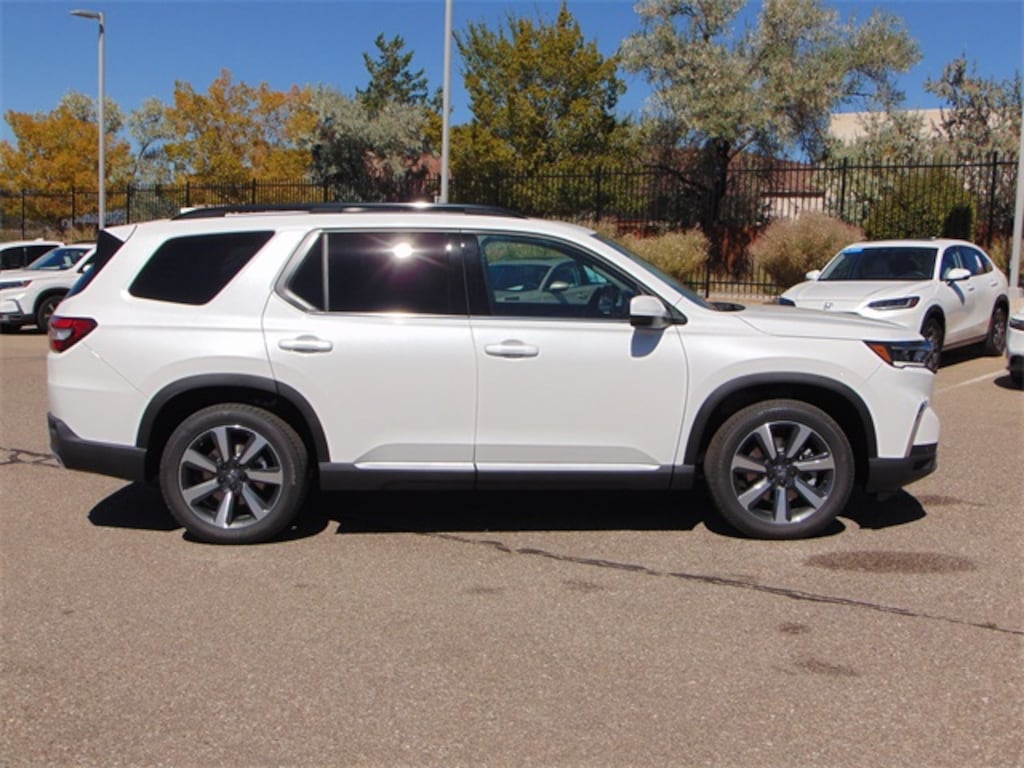 New 2025 Honda Pilot Touring SUV