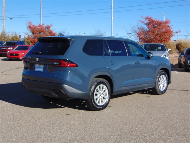 2025 Toyota Grand Highlander XLE photo 4