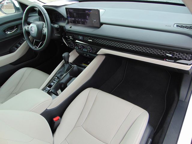 2025 Honda Accord Hybrid EX-L - Photo 25