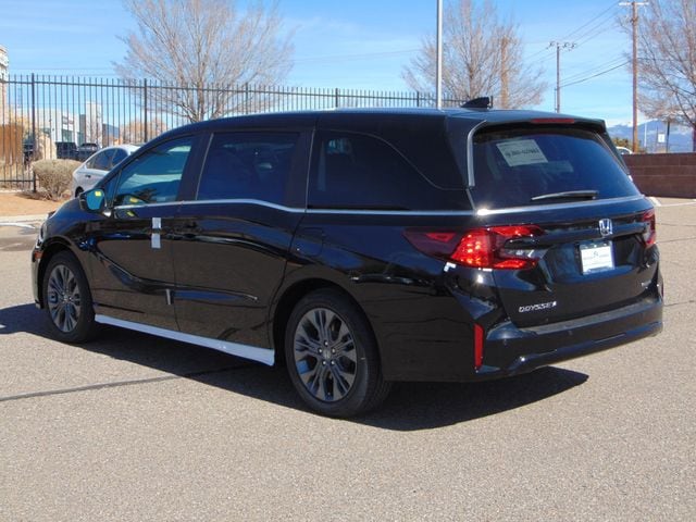 2026 Honda Odyssey Touring - Photo 6