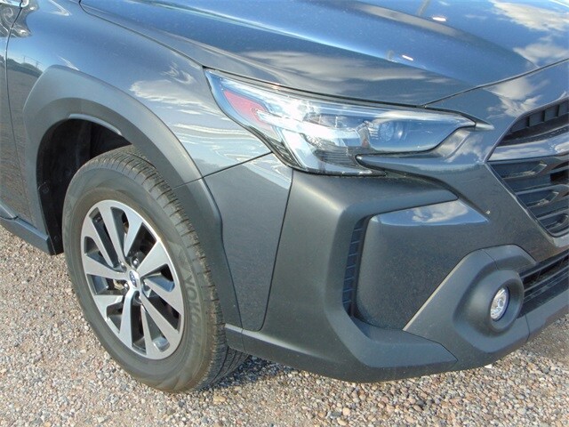 2023 Subaru Outback Premium photo 2
