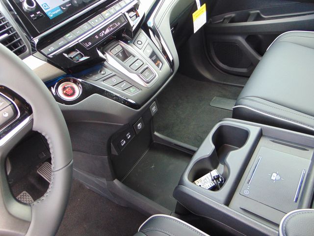 2026 Honda Odyssey Touring - Photo 14