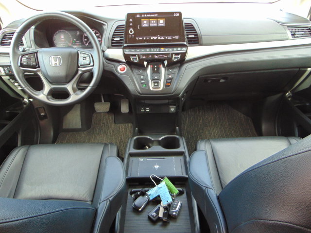 2025 Honda Odyssey EX-L - Photo 23