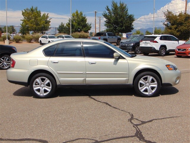 2005 Subaru Outback 3.0 R L.L. Bean Edition photo 3