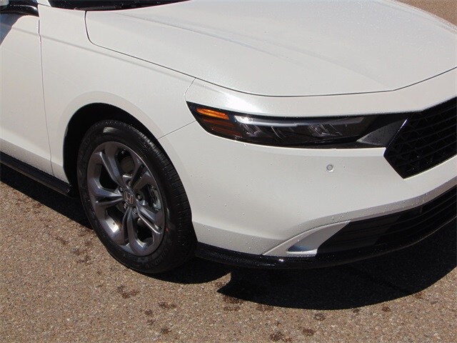 2025 Honda Accord Hybrid EX-L photo 2