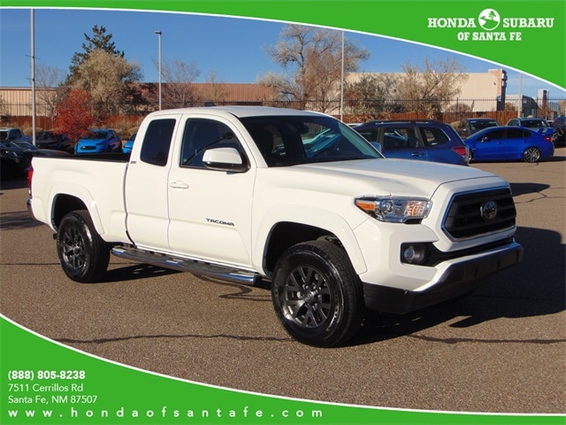 2021 Toyota Tacoma SR5's photo