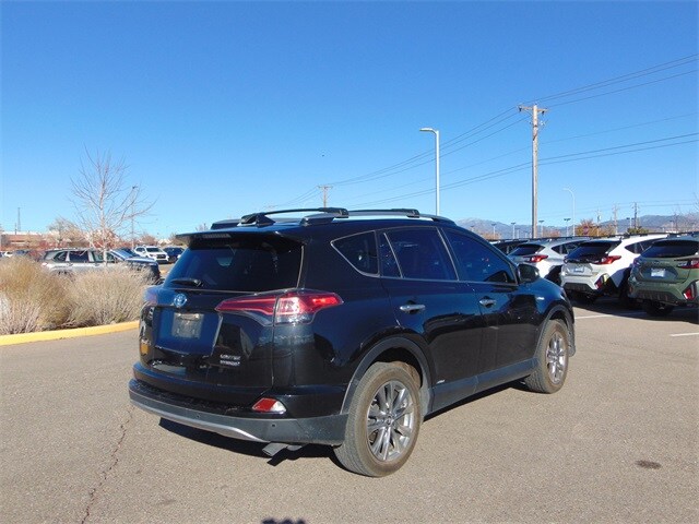 2018 Toyota RAV4 Hybrid Limited photo 4