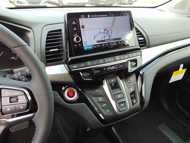 2026 Honda Odyssey Touring - Photo 12