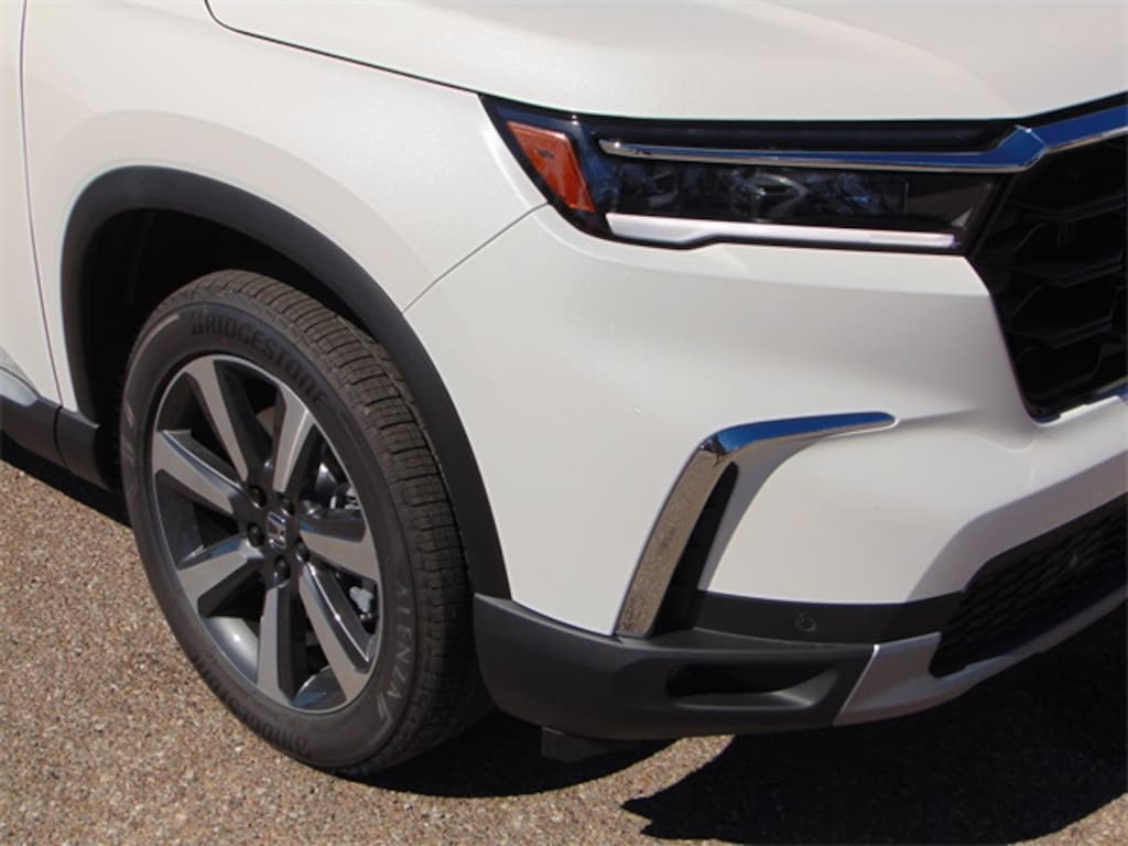New 2025 Honda Pilot Touring SUV