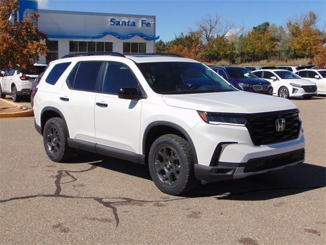 2025 Honda Pilot TrailSport's photo