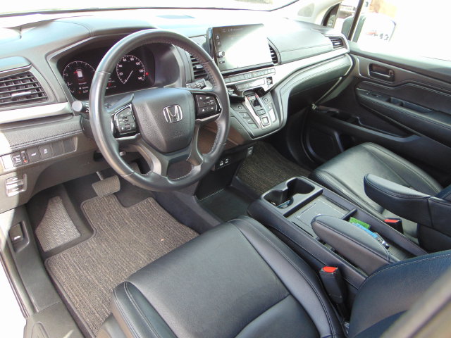 2025 Honda Odyssey EX-L - Photo 11