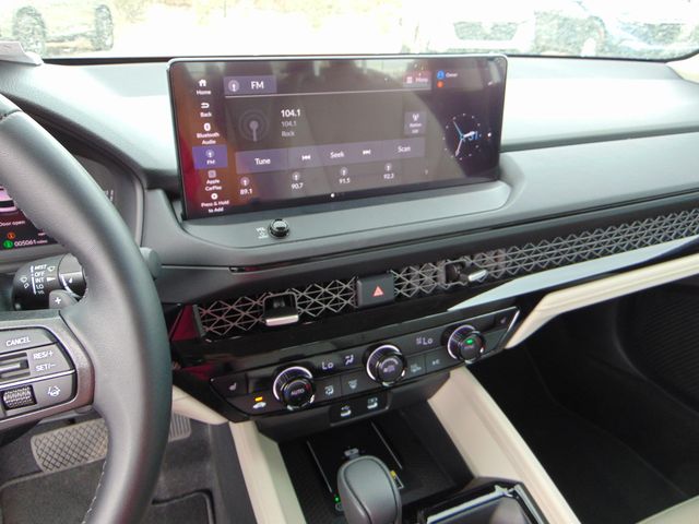 2025 Honda Accord Hybrid EX-L - Photo 11