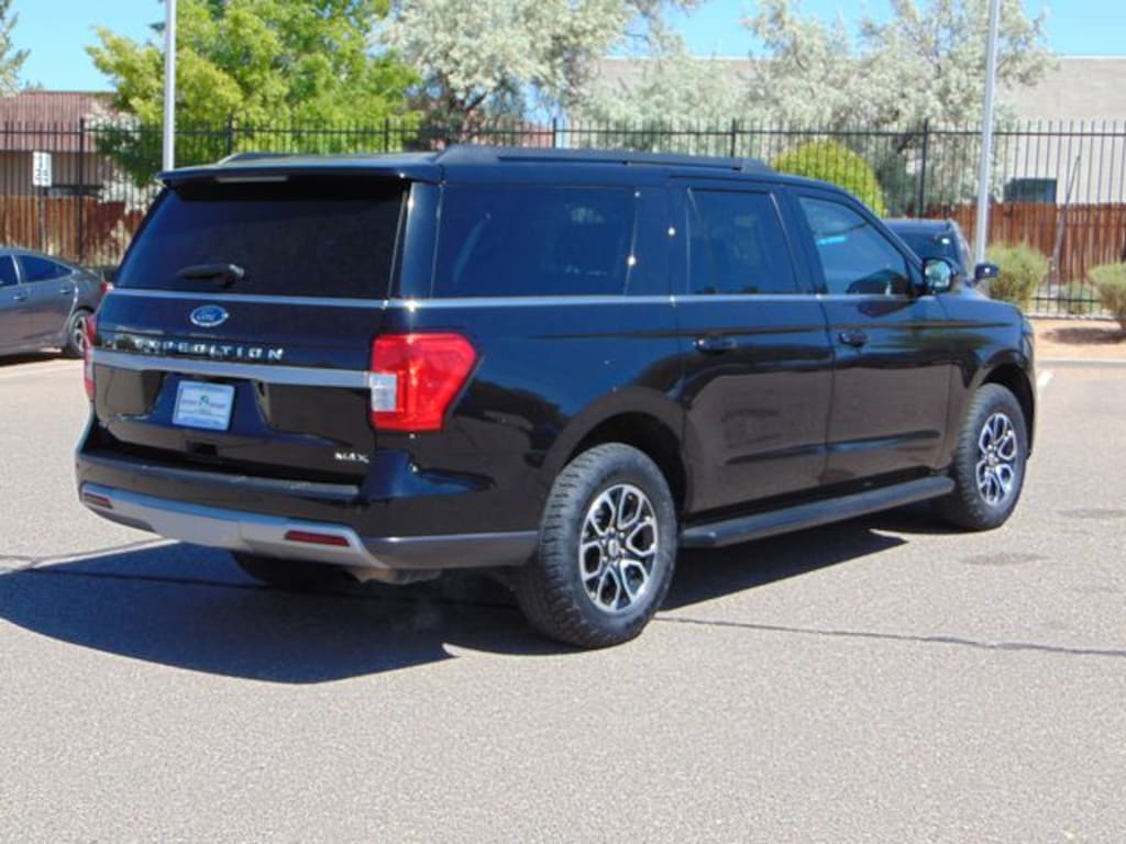 Used 2024 Ford Expedition Max XLT SUV