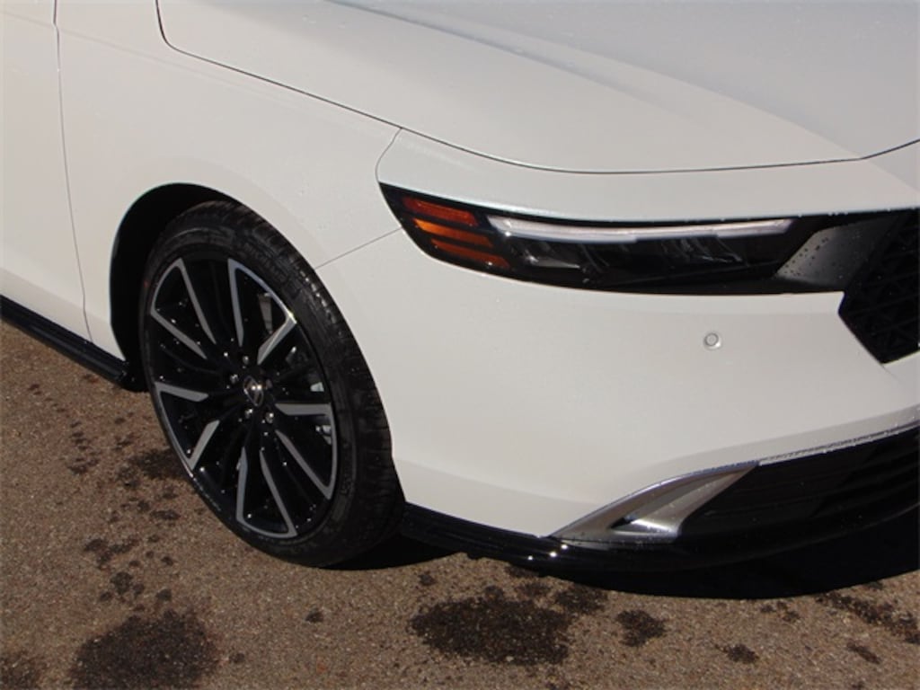 New 2025 Honda Accord Hybrid Touring Sedan