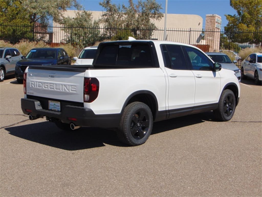 New 2025 Honda Ridgeline Black Edition Truck Crew Cab