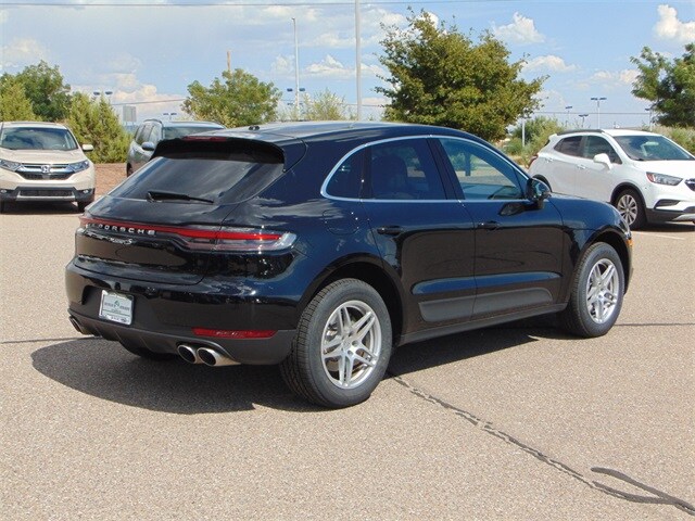 2021 Porsche Macan S photo 3