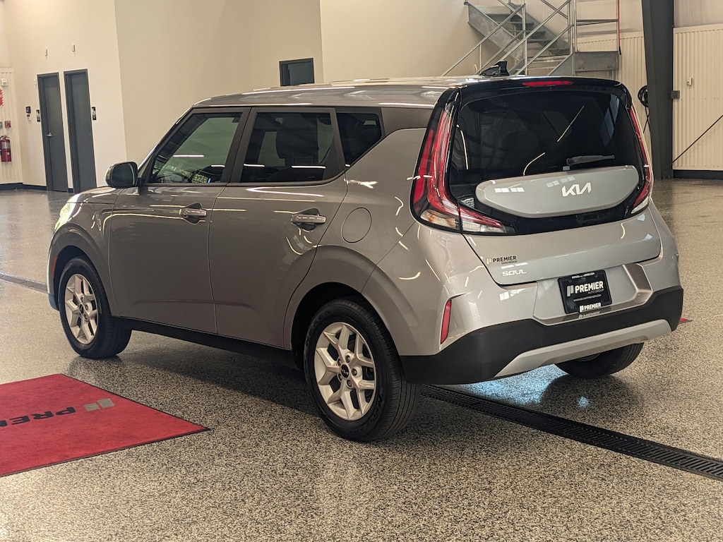 Certified 2023 Kia Soul LX Hatchback