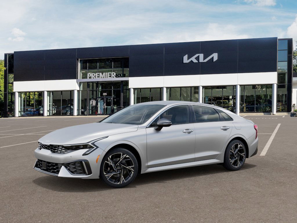 2025 Kia K5 GT-Line photo 3