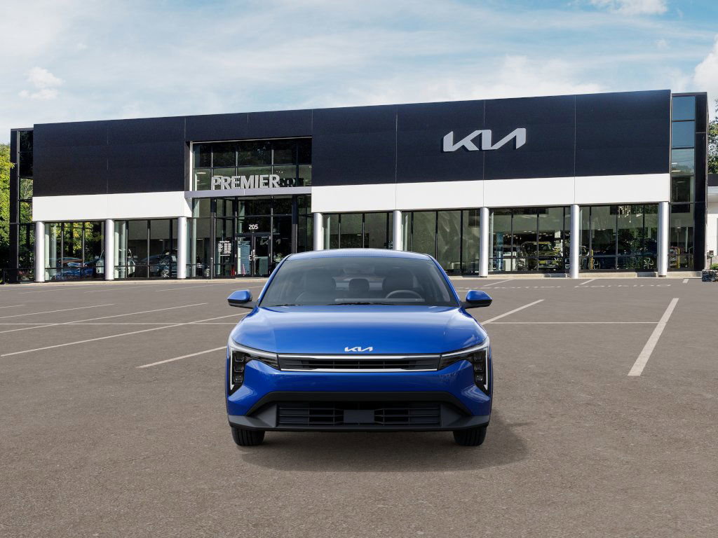 2025 Kia K4 LXS - Photo 2