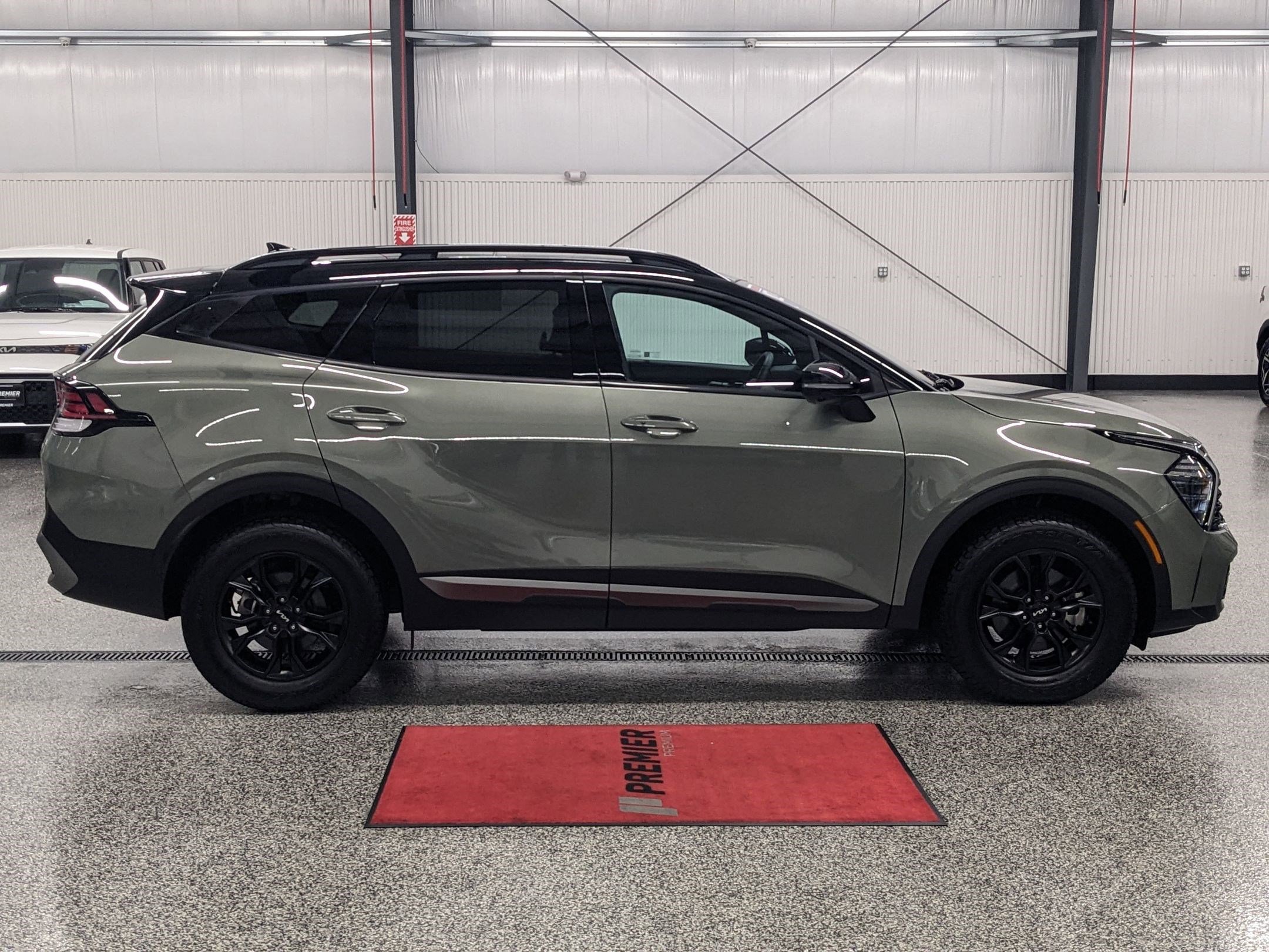 2023 Kia Sportage X-Pro Prestige photo 2