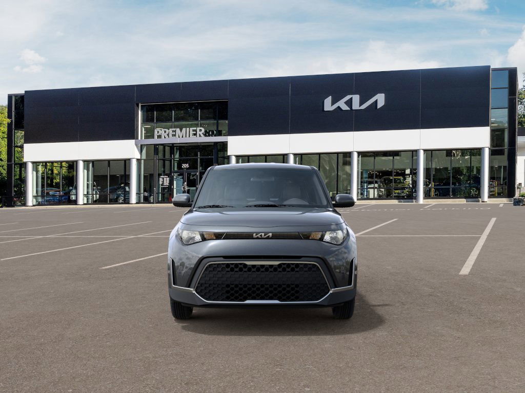2025 Kia Soul LX photo 2