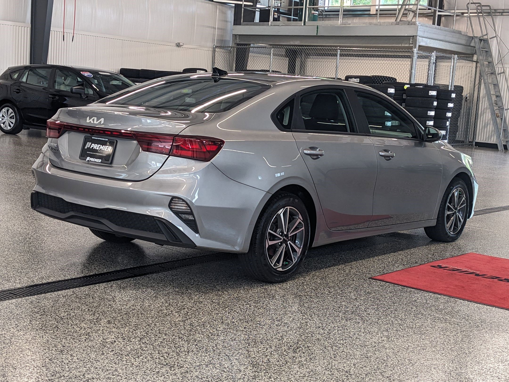 2022 Kia Forte LXS photo 3