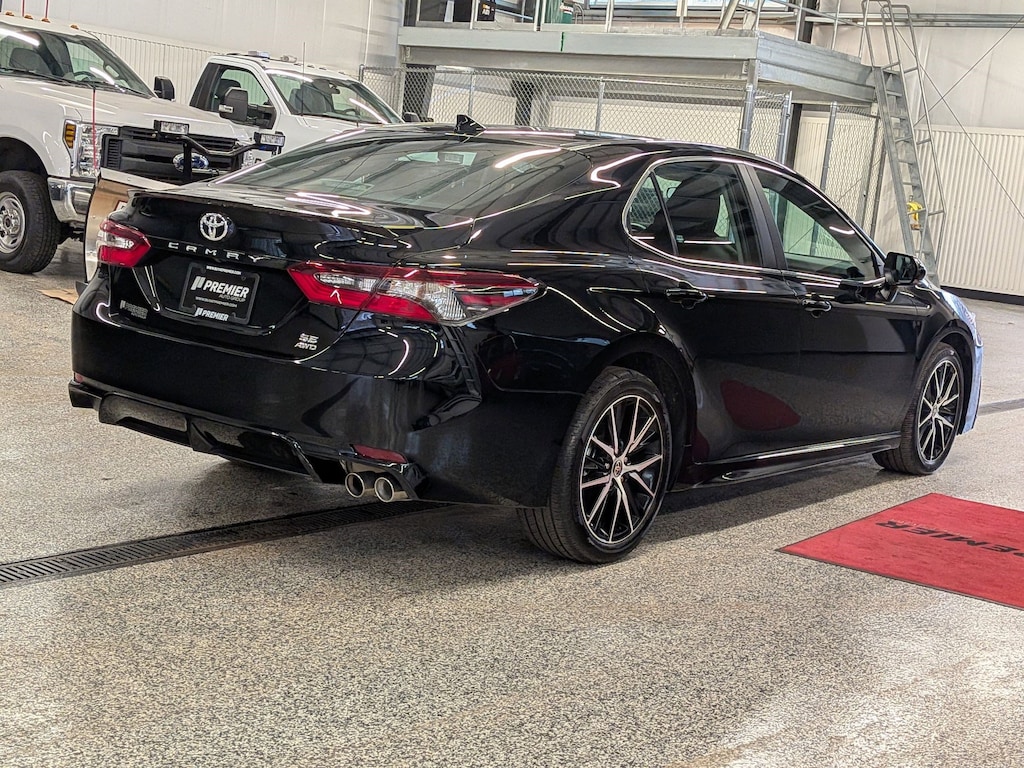 Used 2024 Toyota Camry SE 4dr Car
