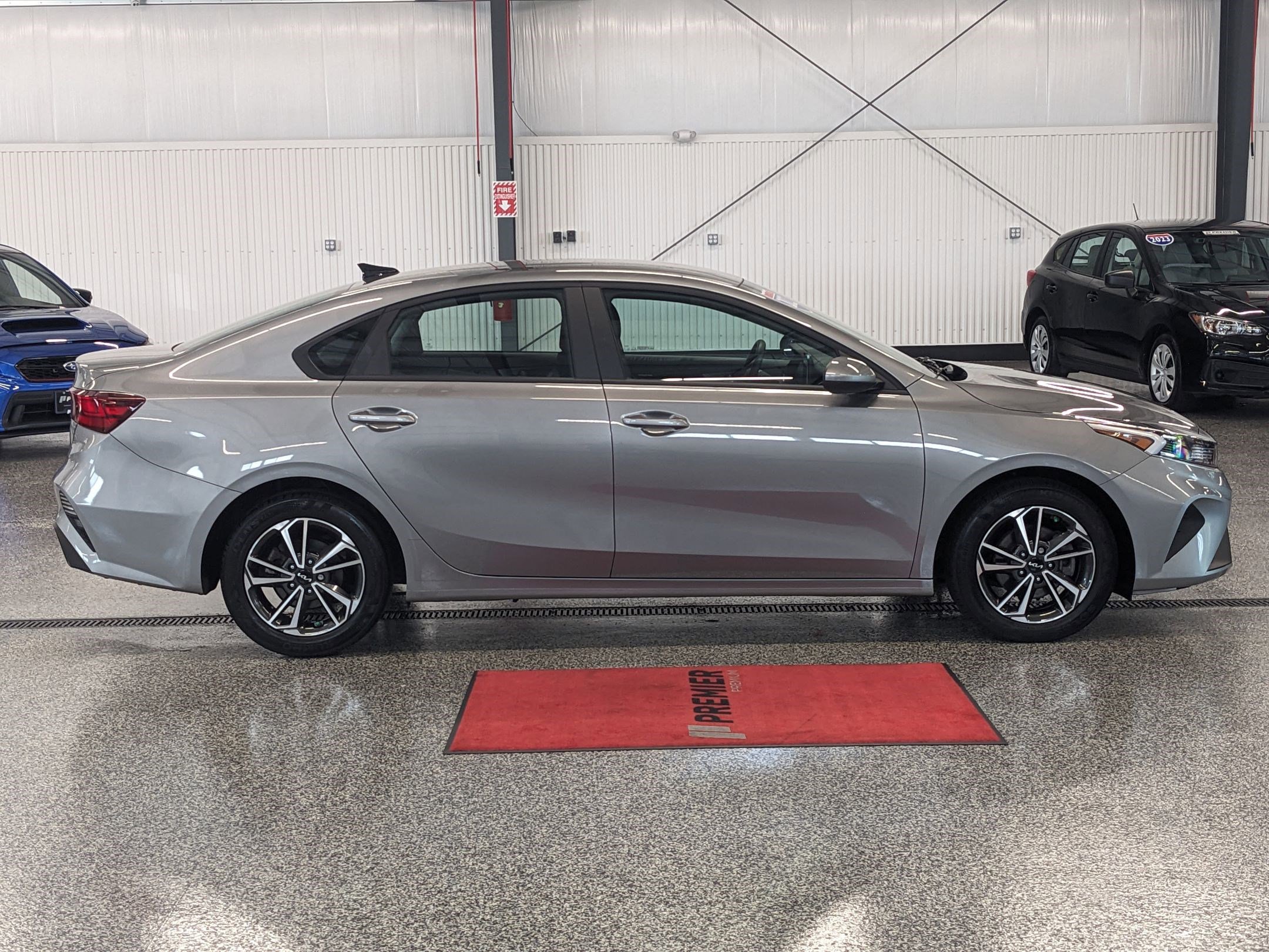 2022 Kia Forte LXS photo 2